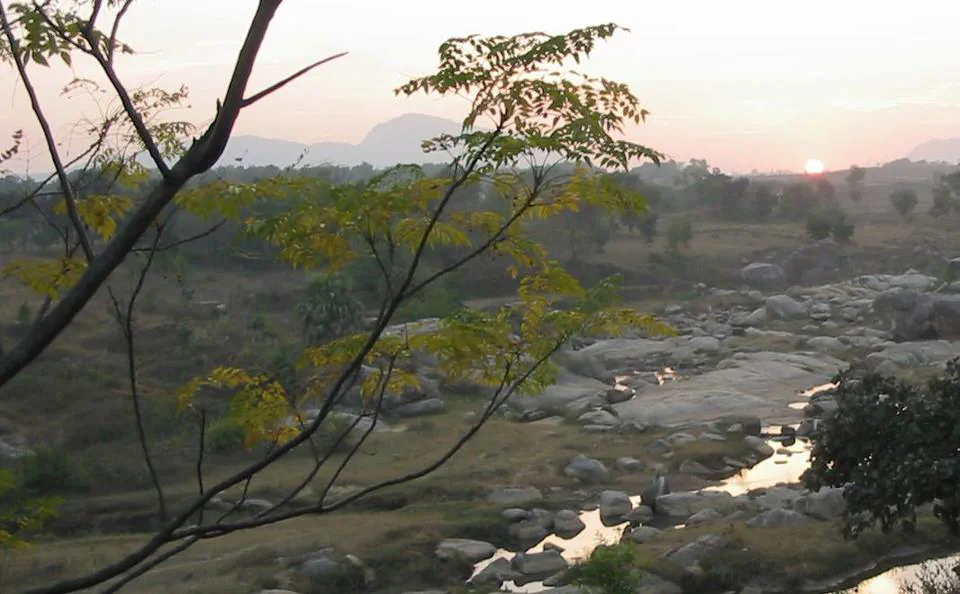 Dawn over Ánanda Nagar